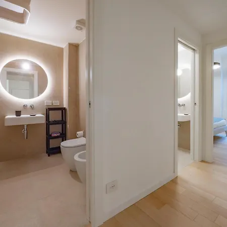 Apartment Xenia - 3rooms In Via Petrella 4 C Milan